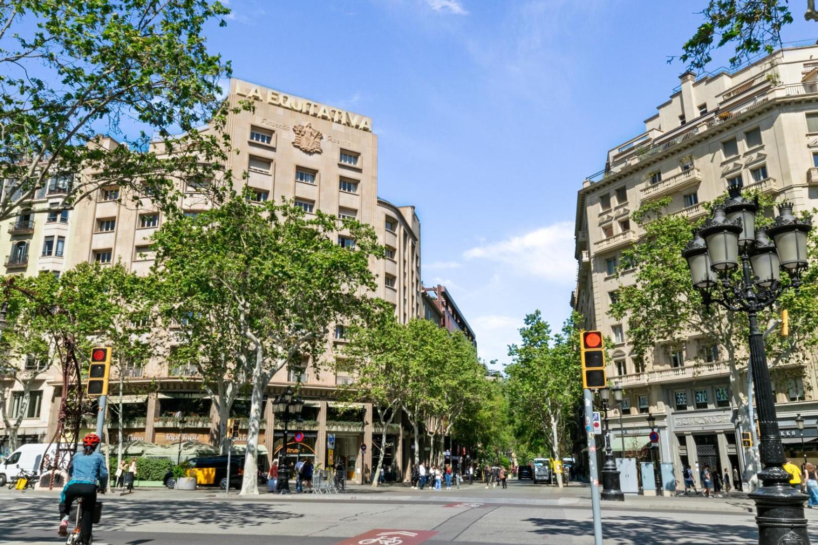 شقق تيندينسي 5 برشلونة المظهر الخارجي الصورة